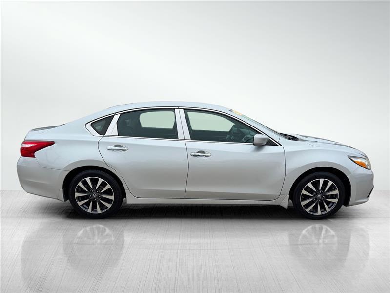 Nissan Altima 2.5 SV 2017
