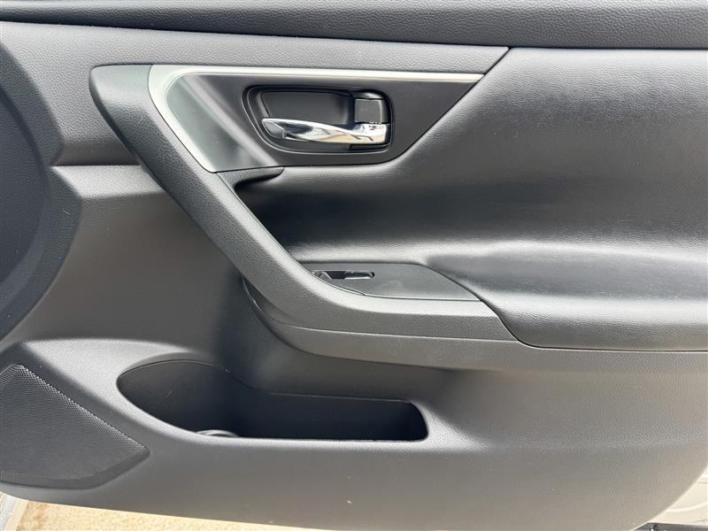 Nissan Altima 2.5 SV 2017