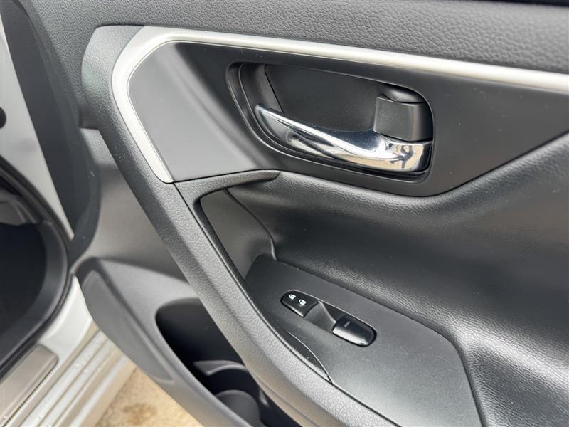 Nissan Altima 2.5 SV 2017