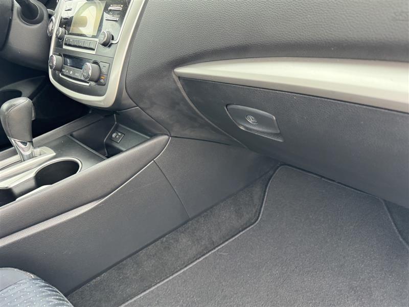 Nissan Altima 2.5 SV 2017