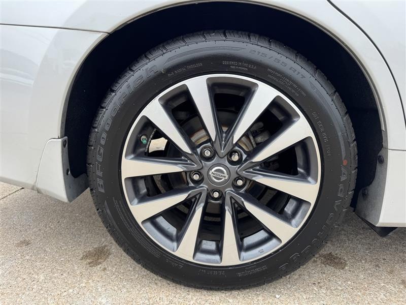 Nissan Altima 2.5 SV 2017