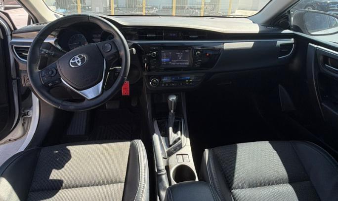 Toyota Corolla  2015