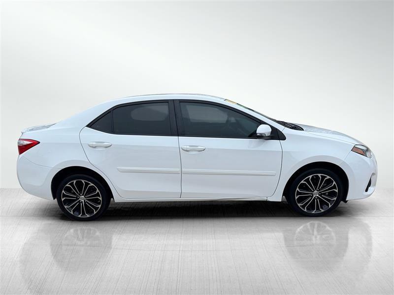 Toyota Corolla  2015