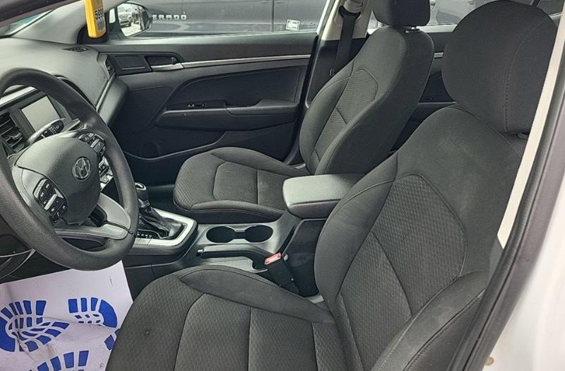 Hyundai Elantra SE 2020