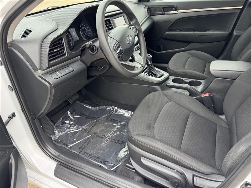 Hyundai Elantra SE 2020