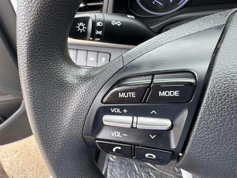 Hyundai Elantra SE 2020