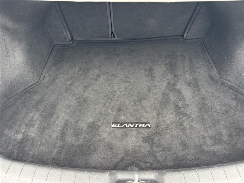 Hyundai Elantra SE 2020