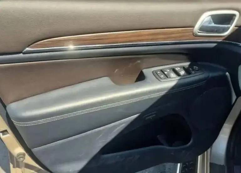 Jeep Grand Cherokee Overland 4WD 2015