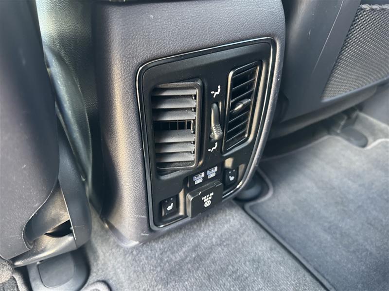 Jeep Grand Cherokee Overland 4WD 2015