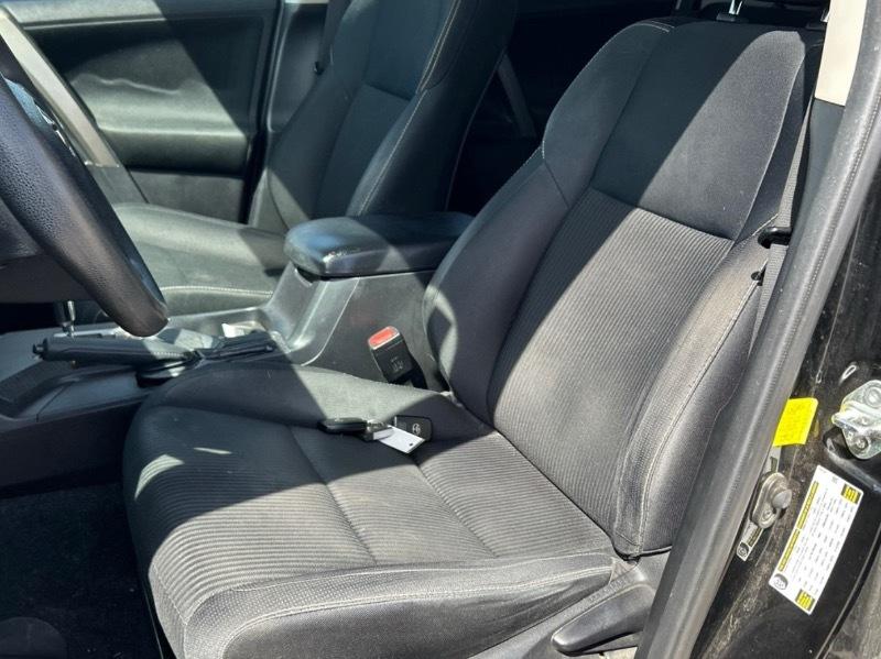 Toyota RAV4 XLE FWD 2013