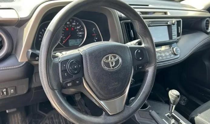 Toyota RAV4 XLE FWD 2013