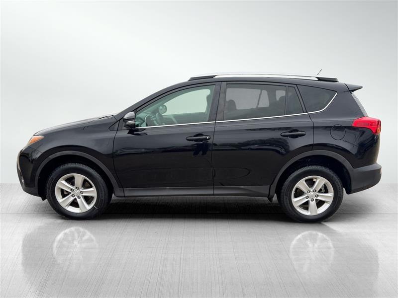 Toyota RAV4 XLE FWD 2013