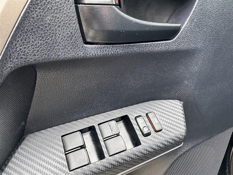 Toyota RAV4 XLE FWD 2013