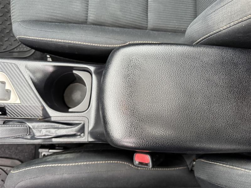 Toyota RAV4 XLE FWD 2013