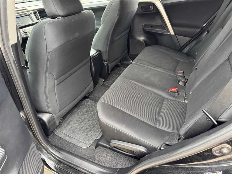 Toyota RAV4 XLE FWD 2013