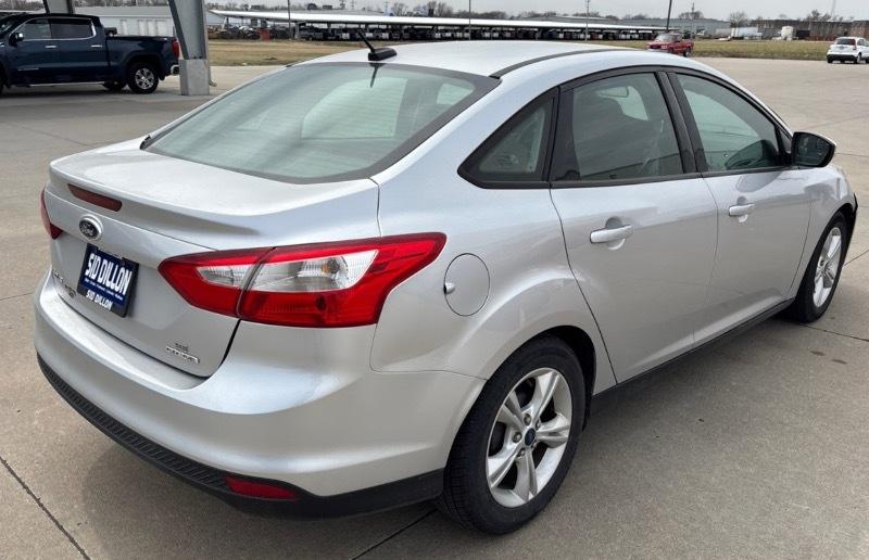 Ford Focus SE Sedan 2014