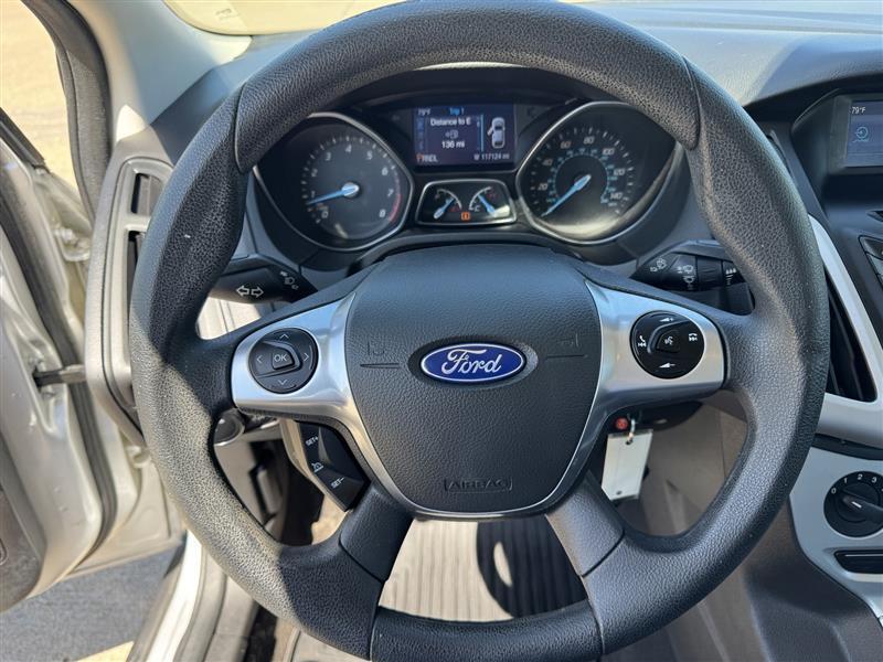 Ford Focus SE Sedan 2014