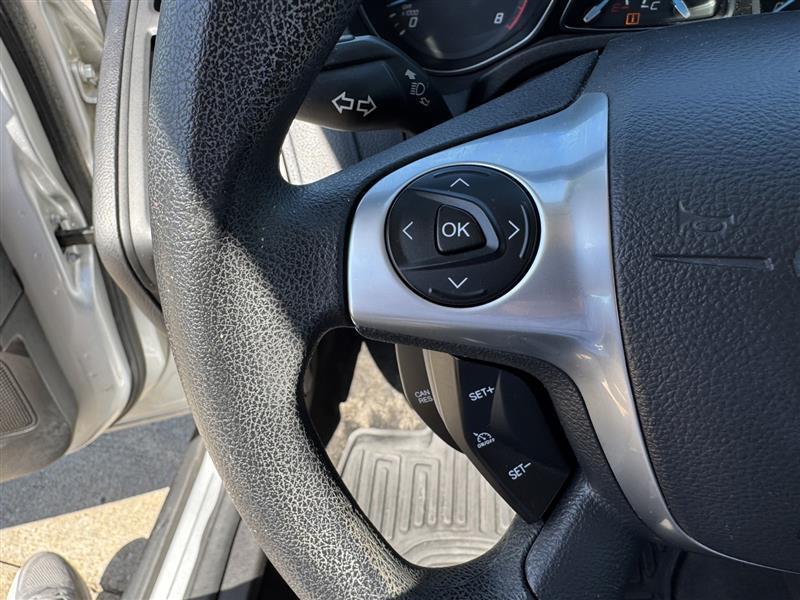Ford Focus SE Sedan 2014