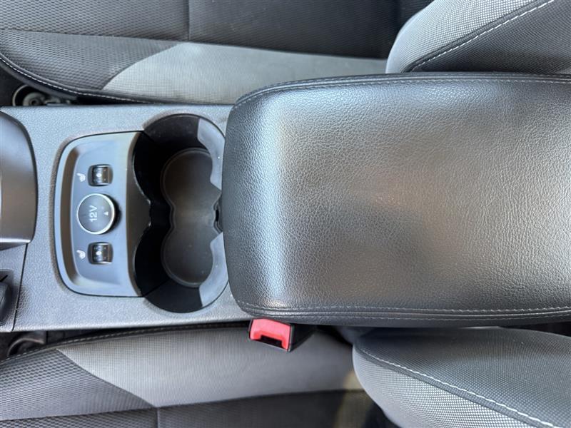 Ford Focus SE Sedan 2014