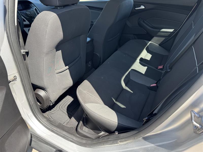 Ford Focus SE Sedan 2014