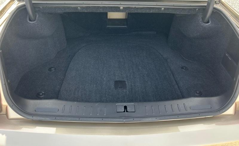 Cadillac DTS Sedan 2006