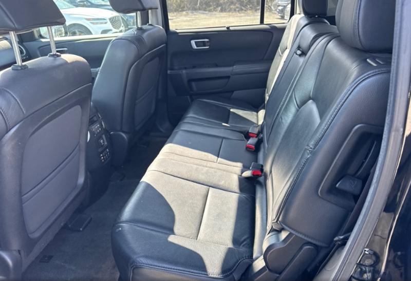 Honda Pilot Touring 4WD 5-Spd AT with DVD 2014