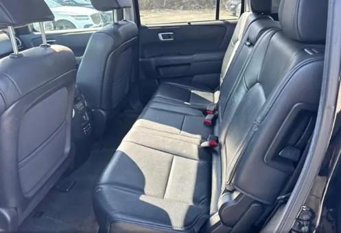 Honda Pilot Touring 4WD 5-Spd AT with DVD 2014