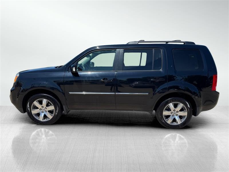 Honda Pilot Touring 4WD 5-Spd AT with DVD 2014