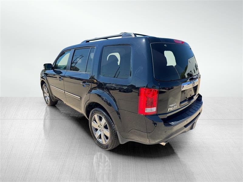 Honda Pilot Touring 4WD 5-Spd AT with DVD 2014