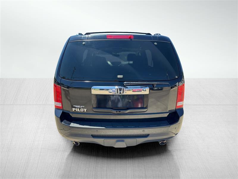 Honda Pilot Touring 4WD 5-Spd AT with DVD 2014