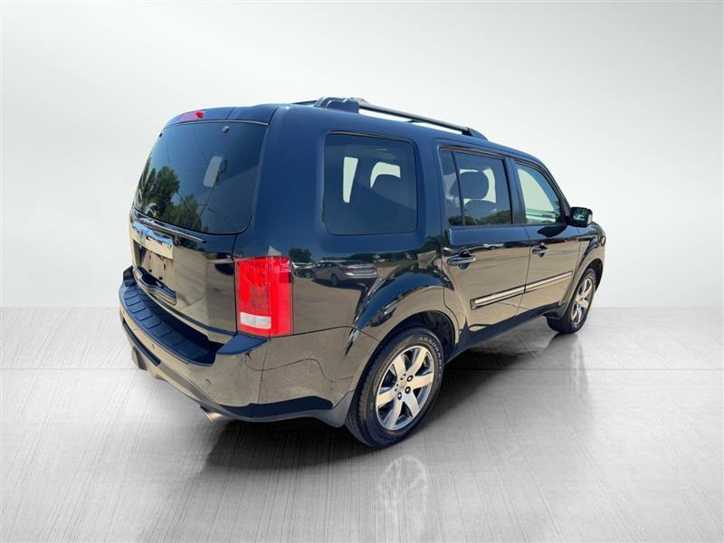 Honda Pilot Touring 4WD 5-Spd AT with DVD 2014