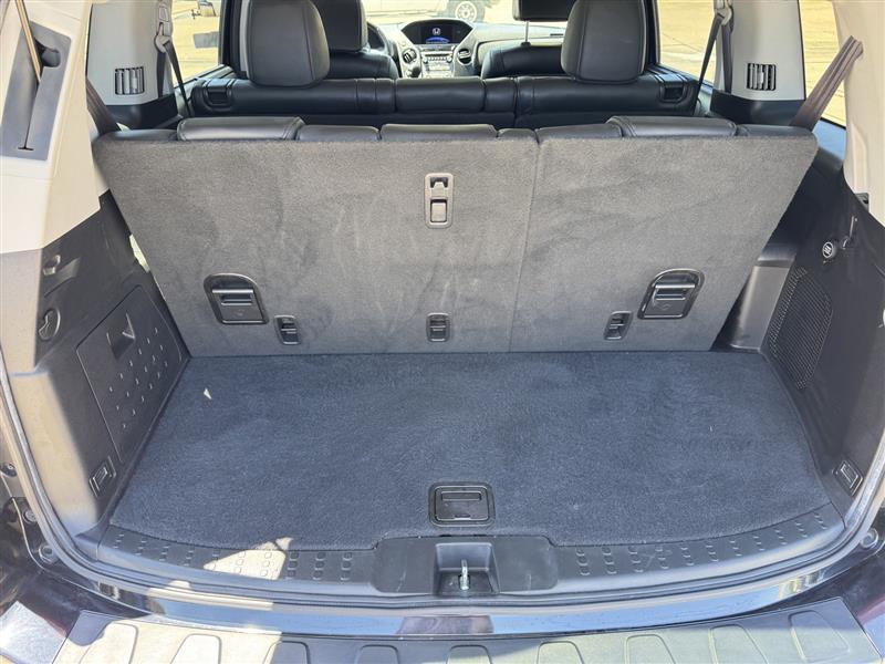 Honda Pilot Touring 4WD 5-Spd AT with DVD 2014