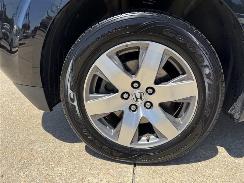 Honda Pilot Touring 4WD 5-Spd AT with DVD 2014