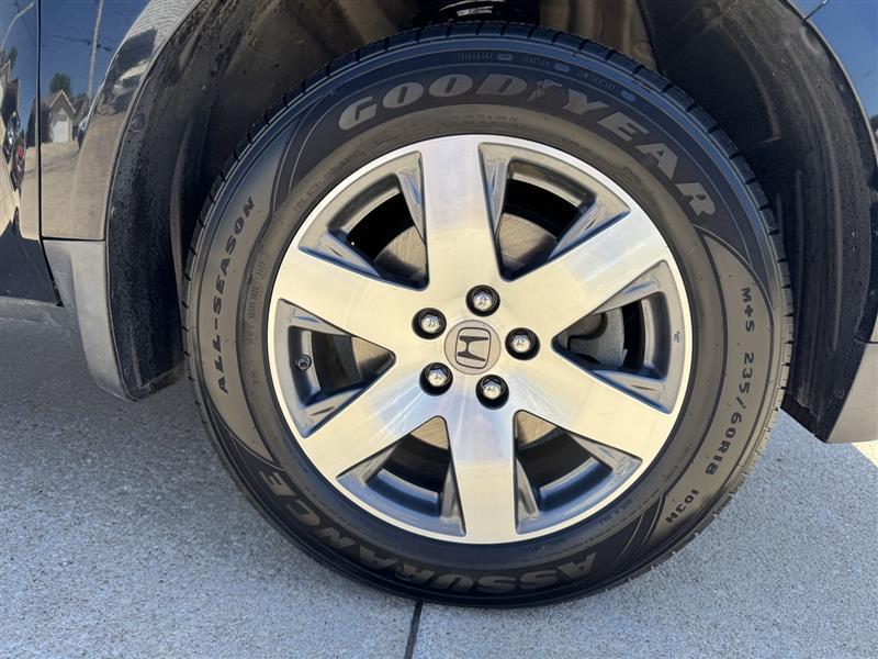Honda Pilot Touring 4WD 5-Spd AT with DVD 2014