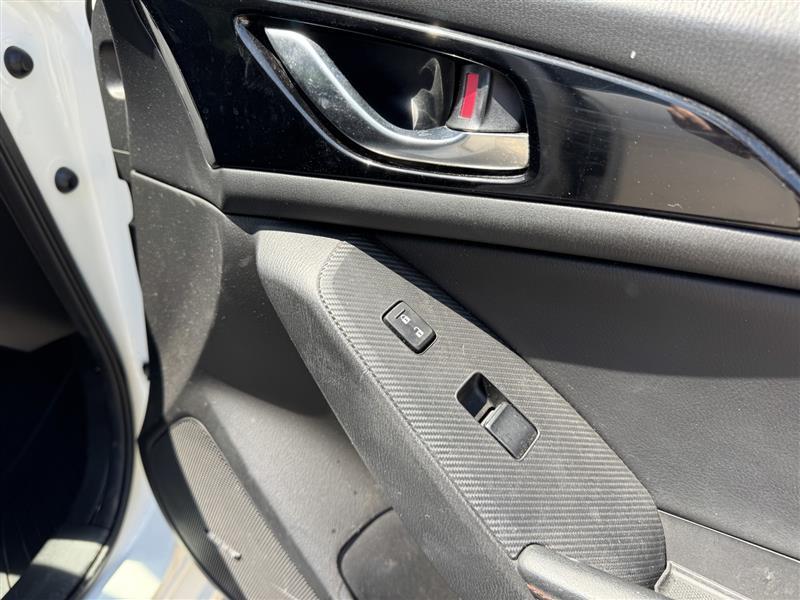 Mazda MAZDA3 s Touring 5-Door 2014
