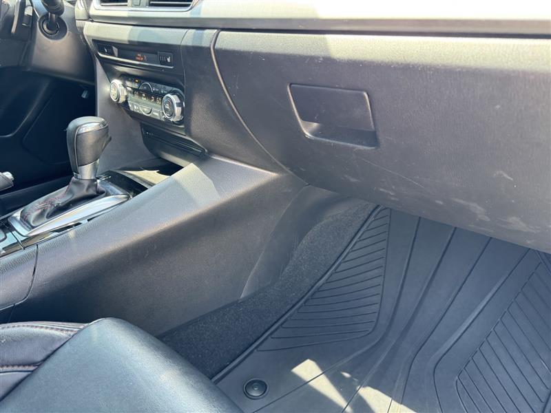 Mazda MAZDA3 s Touring 5-Door 2014