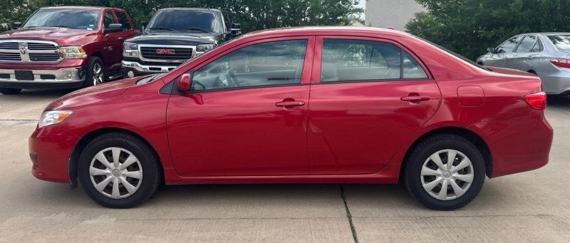 Toyota Corolla LE 2009