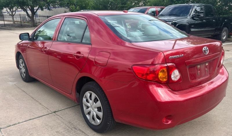 Toyota Corolla LE 2009