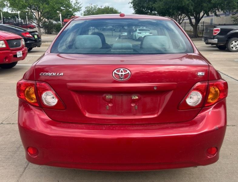 Toyota Corolla LE 2009
