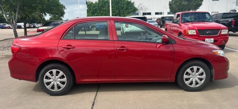 Toyota Corolla LE 2009