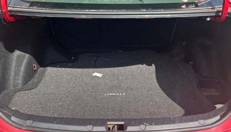 Toyota Corolla LE 2009