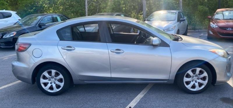 Mazda MAZDA3 i SV 4-Door 2013