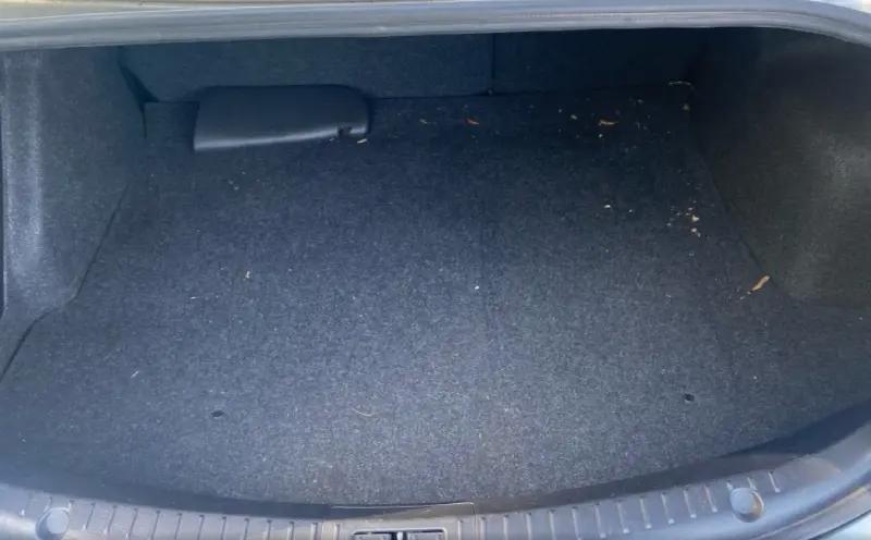 Mazda MAZDA3 i SV 4-Door 2013