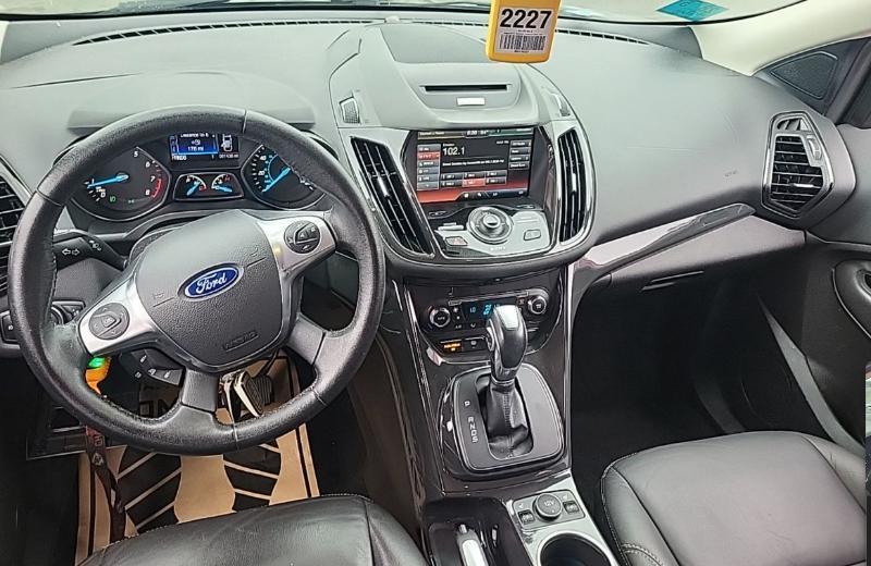 Ford Escape Titanium 4WD 2015