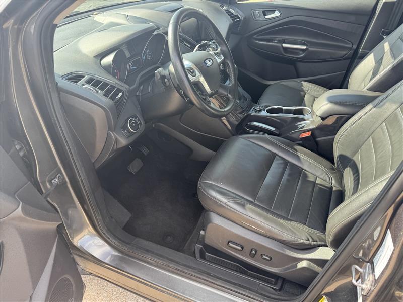 Ford Escape Titanium 4WD 2015