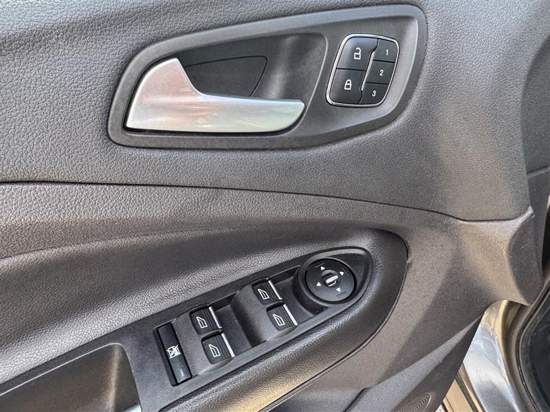 Ford Escape Titanium 4WD 2015