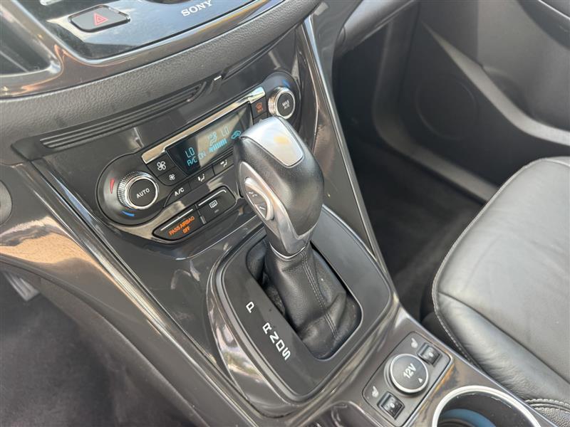 Ford Escape Titanium 4WD 2015