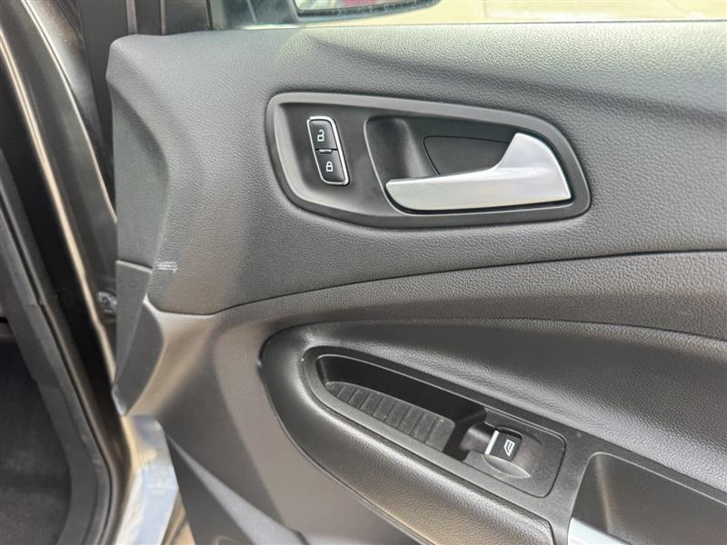 Ford Escape Titanium 4WD 2015