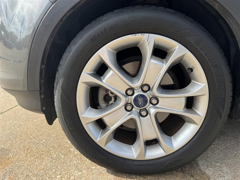 Ford Escape Titanium 4WD 2015