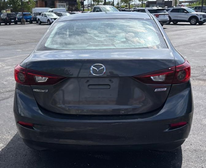Mazda MAZDA3 i 2015